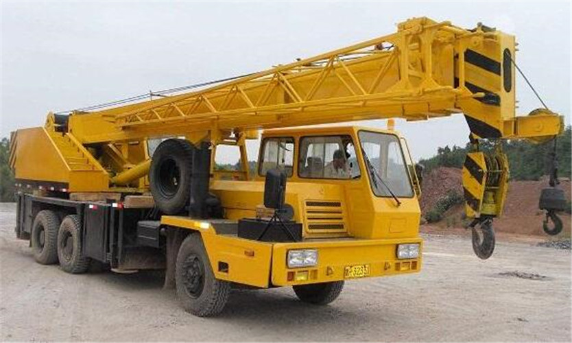 玉龙25吨吊车用在哪些场景