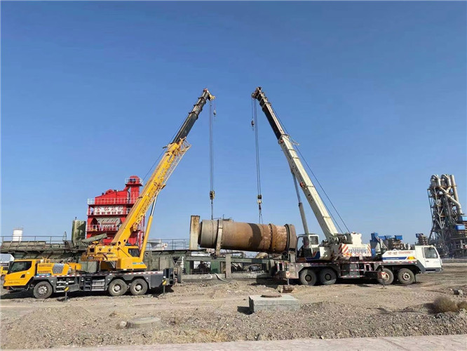 玉龙吊车随车吊出租使用场景介绍